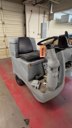 Industrial Ride-On Floor Scrubber - Image 19