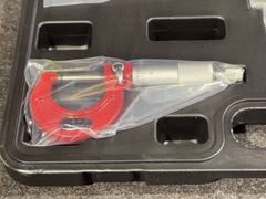Micrometer Set 0-4 Inch - Image 6