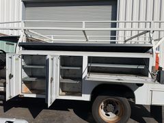 2009 Ford F-550 Utility Truck - Image 20