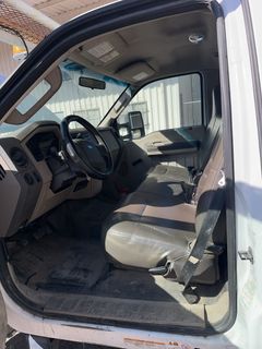 2009 Ford F-550 Utility Truck - Image 10