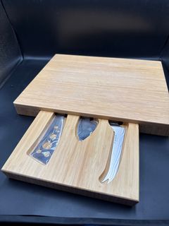 Pinzon Bamboo Cheese Board with Stainless Steel Cutlery Set - Image 5