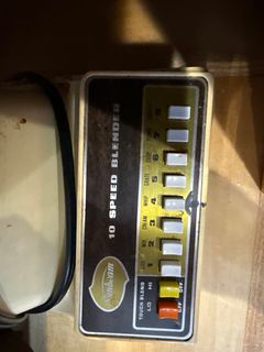 General Electric Skillet and Sunbeam 10 Speed Blender Lot - Image 5