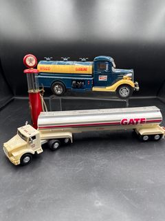 Wilco And Gate Gasoline Tankers With Texaco Gas Pump Lot - Image 1
