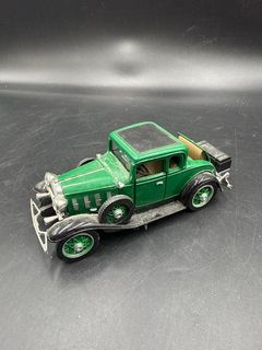 National Motor Museum Mint 1932 Chevy Die-Cast Car Trio - Image 5