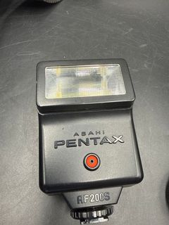 Pentax ME Super 35mm SLR Camera with Lenses and Flash - Image 11