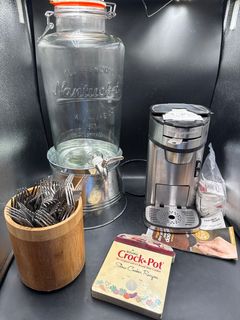 Hamilton Beach Coffeemaker Nantucket Beverage Dispenser Flatware Kitchen Lot - Image 1