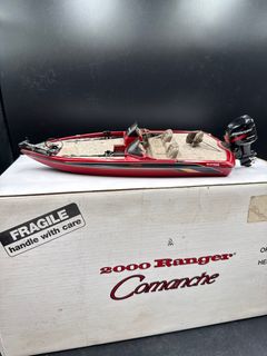 Danbury Mint 2000 Ranger Comanche 519VS Diecast Bass Boat - Image 1