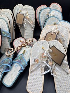 Wedding Guest Favor Lot Bridal Flip Flops and Folding Hand Fans - Image 4