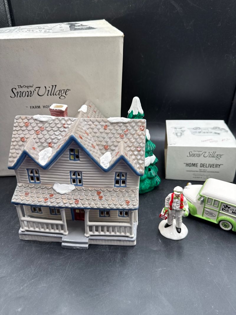 Department 56 Original Snow Village Farm House with Home Delivery Set - Image 1