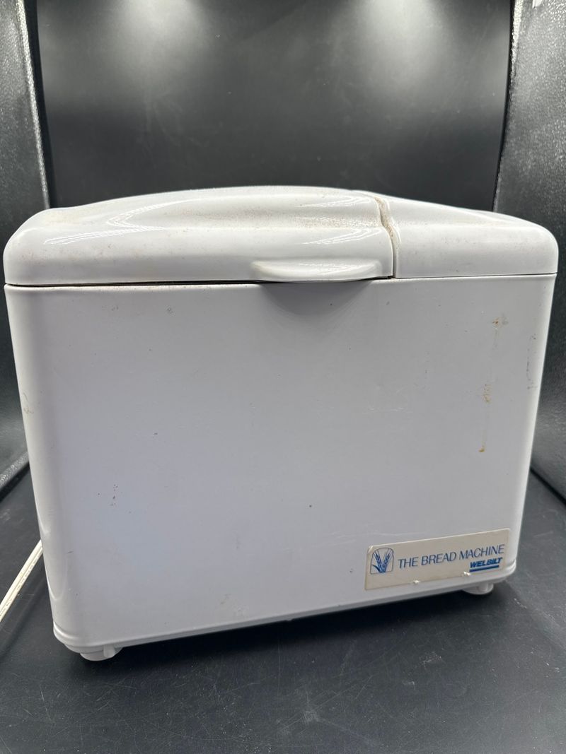 Welbilt Electric Bread Machine Model ABM2200T Countertop Appliance - Image 1