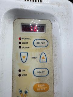 Welbilt Electric Bread Machine Model ABM2200T Countertop Appliance - Image 2