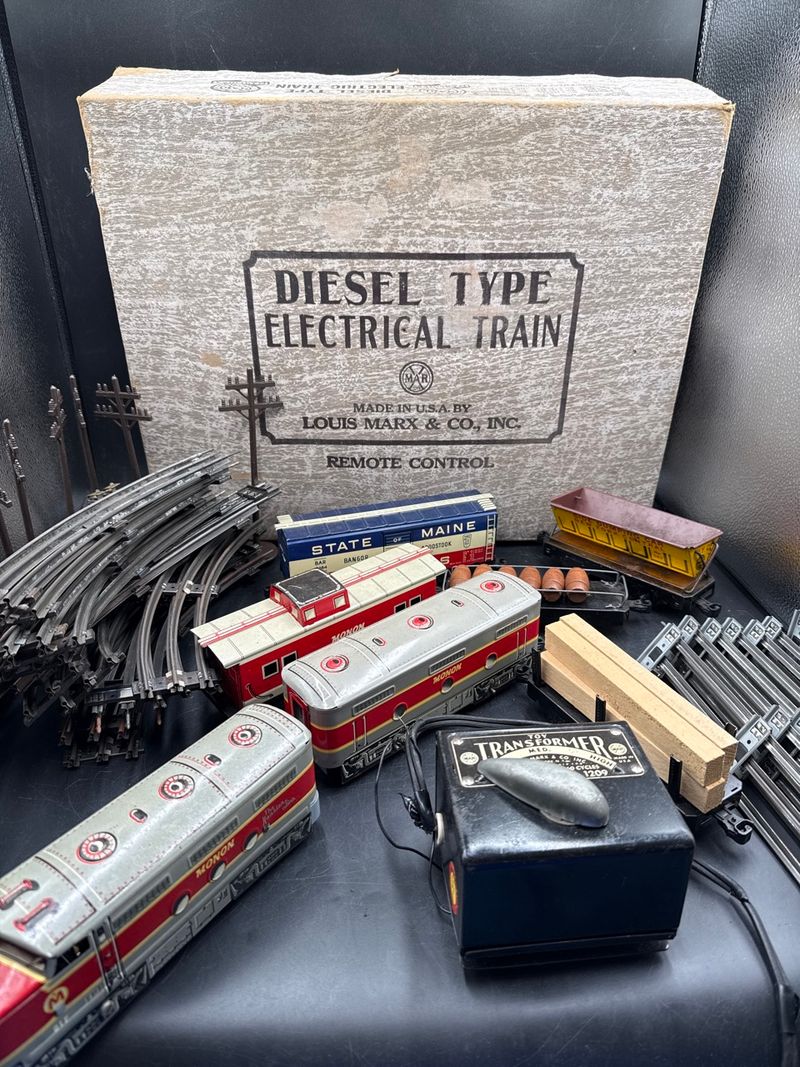 Louis Marx Diesel Type Electrical Train Set with Box - Image 1