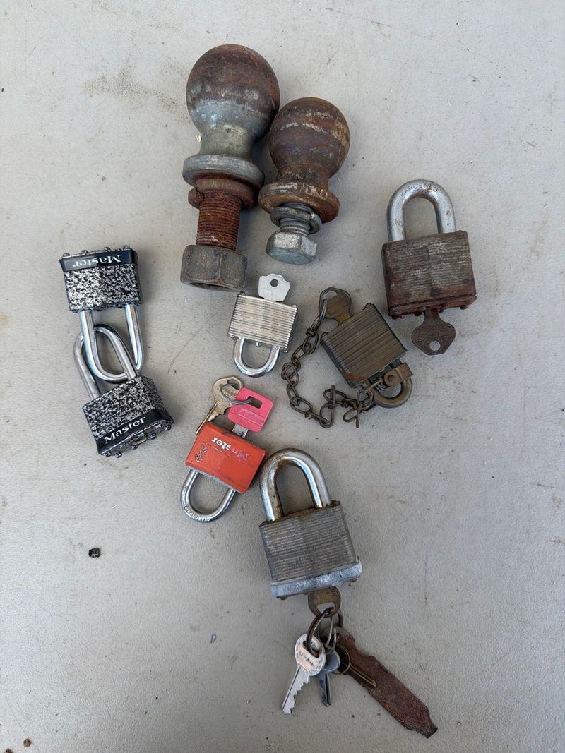 Draw-Tite and Acme Trailer Hitch Balls with Master Padlocks - Image 1