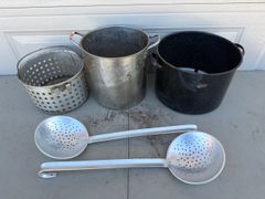 Outdoor Seafood Boil Stockpot Set with Strainer Basket and Skimmers - Image 1