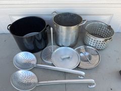 Outdoor Seafood Boil Stockpot Set with Strainer Basket and Skimmers - Image 8