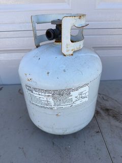 Standard 20 lb Portable LP Propane Gas Cylinder Tank - Image 3
