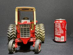 Ertl Tractor Pair - Image 3