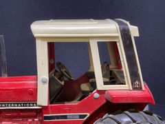 Ertl Tractor Pair - Image 6