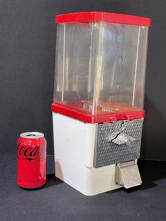Coin Operated Candy Dispenser - Image 2