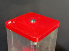 Coin Operated Candy Dispenser - Image 4