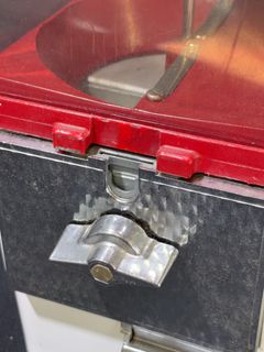 Coin Operated Candy Dispenser - Image 7