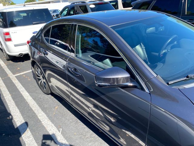 2016 ACURA TLX photo 13 of 21