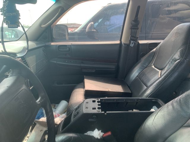 2001 DODGE Durango photo 2 of 5