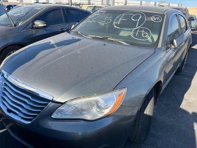 2012 CHRYSLER 200 photo 2 of 6