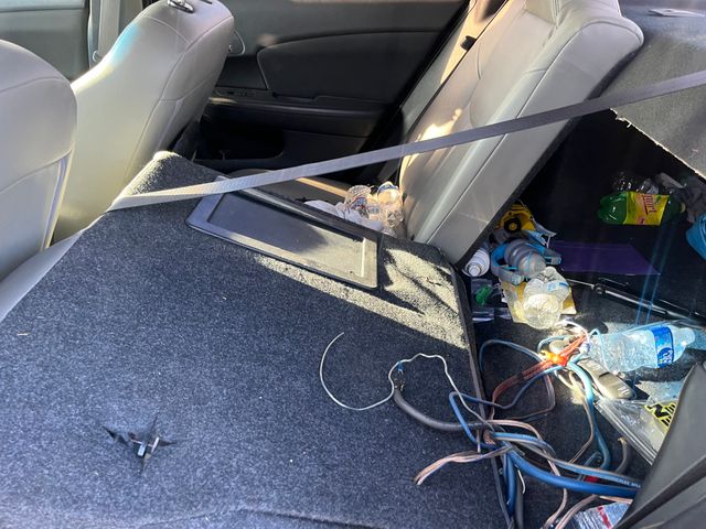 2012 CHRYSLER 200 photo 4 of 6