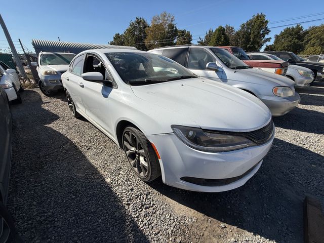2015 CHRYSLER 200 photo 5 of 12