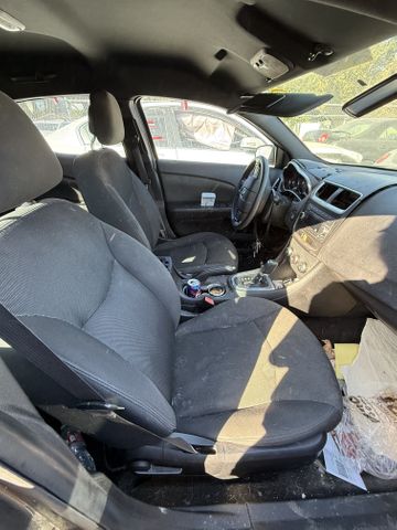 2013 DODGE Avenger photo 8 of 12