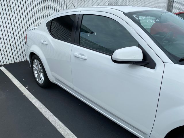 2013 Dodge Avenger photo 11 of 18