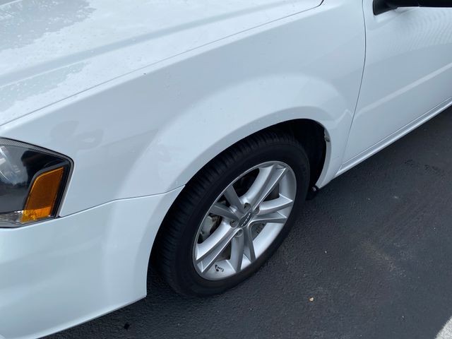 2013 Dodge Avenger photo 5 of 18