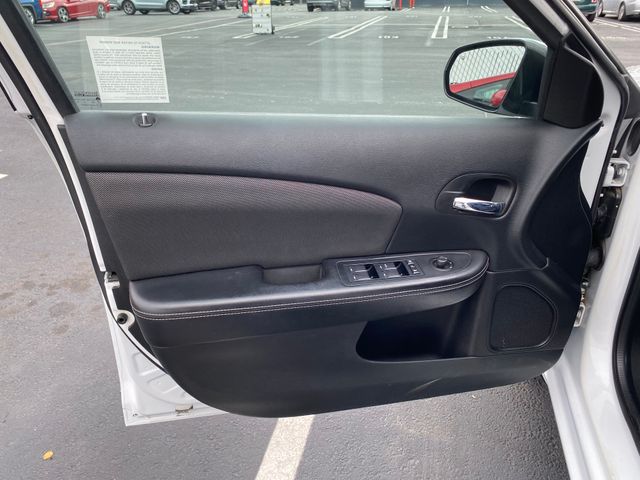 2013 Dodge Avenger photo 14 of 18