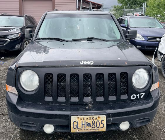 2012 JEEP Patriot VEHICLE STARTS AND DRIVES photo 3 of 4