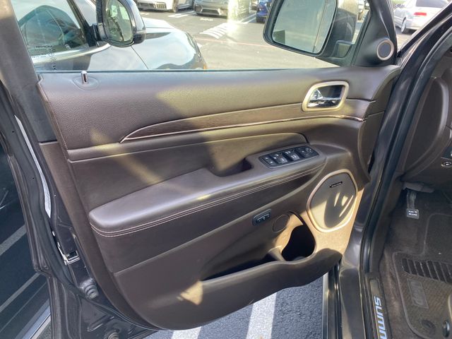 2016 Jeep Grand Cherokee photo 15 of 22