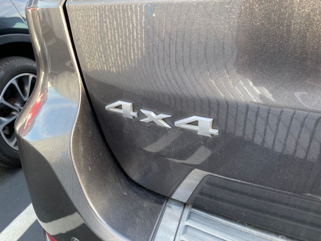 2016 Jeep Grand Cherokee photo 9 of 22