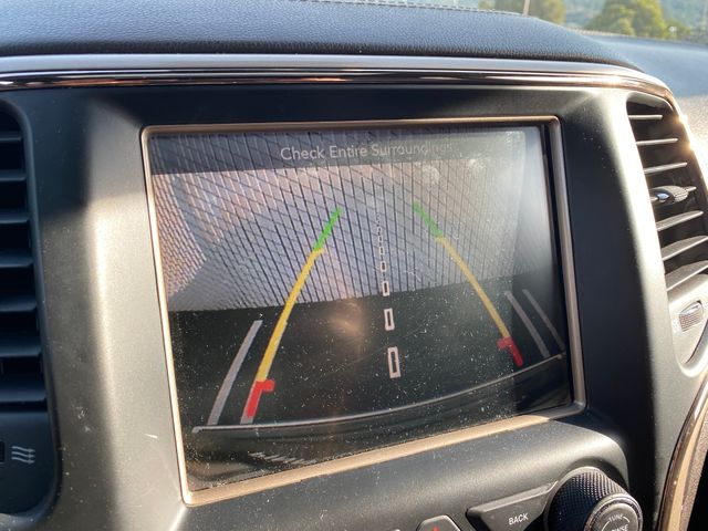 2016 Jeep Grand Cherokee photo 21 of 22