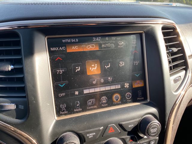 2016 Jeep Grand Cherokee photo 20 of 22