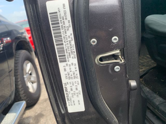 2014 RAM 1500 photo 9 of 9