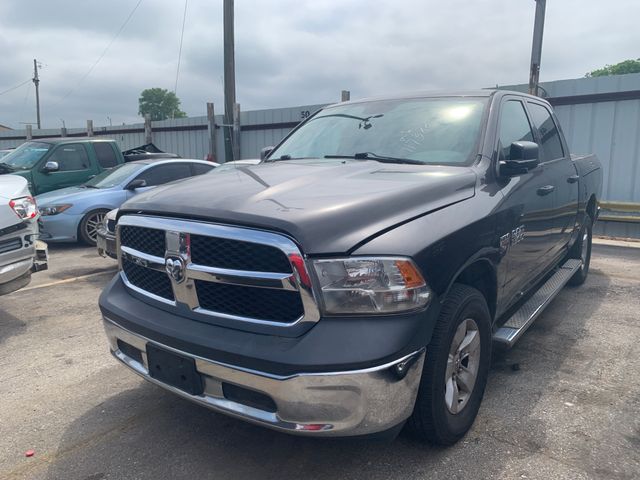 2014 RAM 1500 photo 1 of 9
