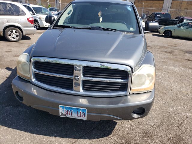 2005 DODGE Durango photo 2 of 8