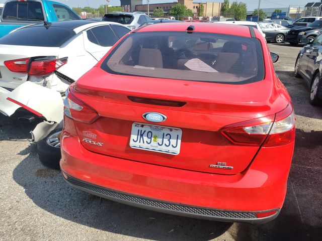 2014 FORD Focus photo 6 of 8