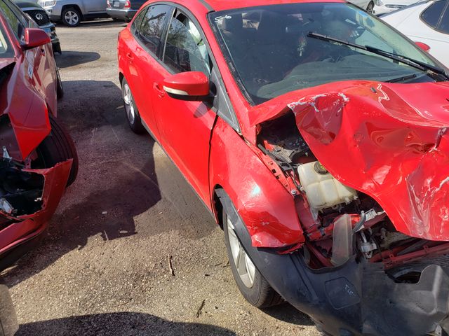 2014 FORD Focus photo 4 of 8