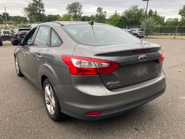 2014 Ford Focus photo 4 of 14