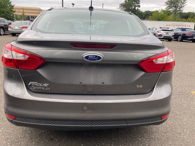 2014 Ford Focus photo 5 of 14
