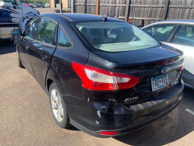 2014 FORD Focus photo 4 of 6