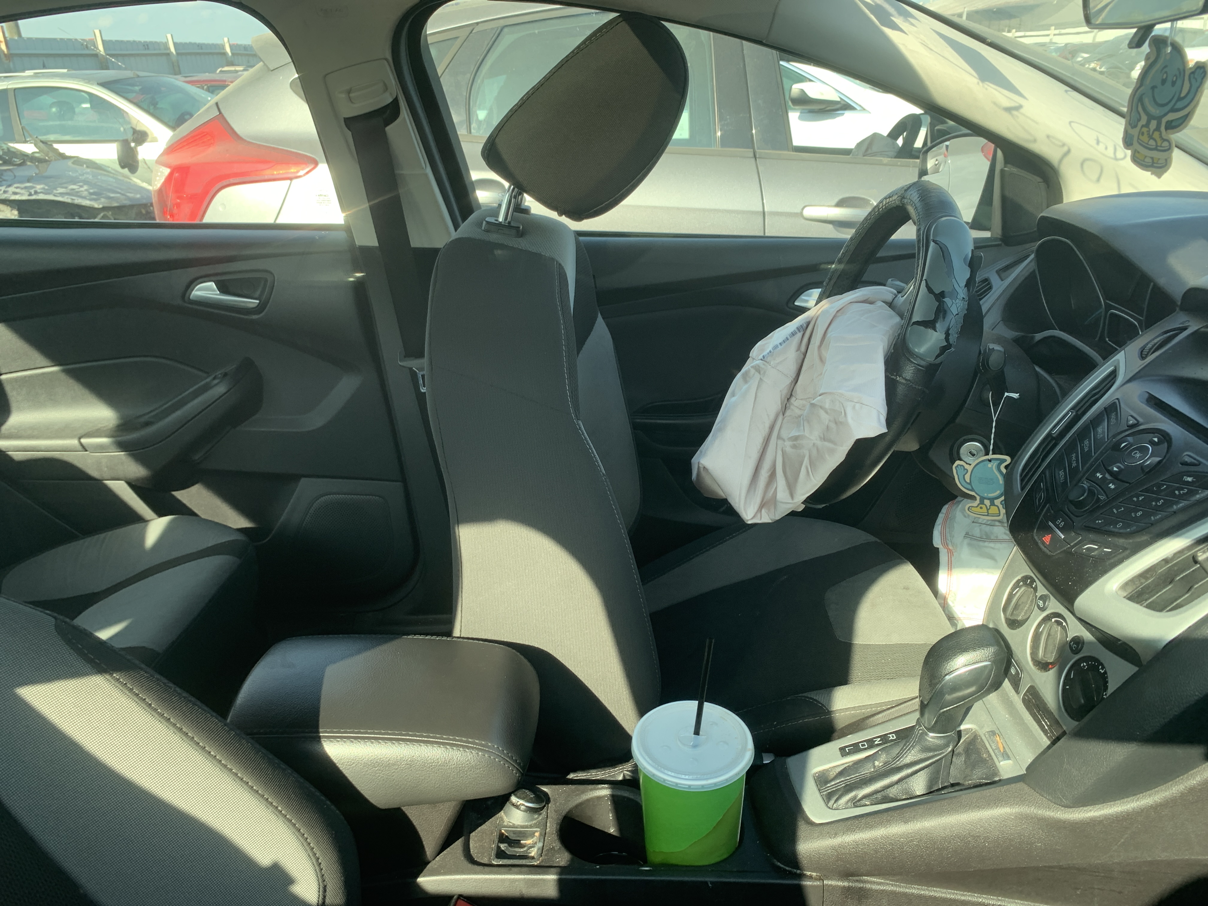 2014 FORD Focus photo 3 of 5