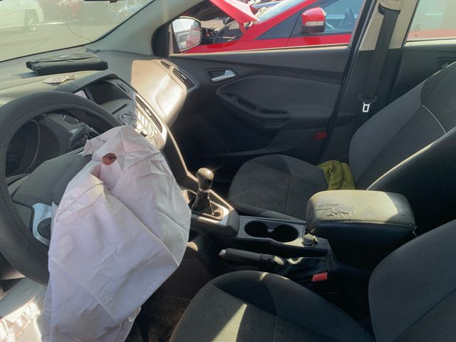 2014 FORD Focus photo 6 of 6