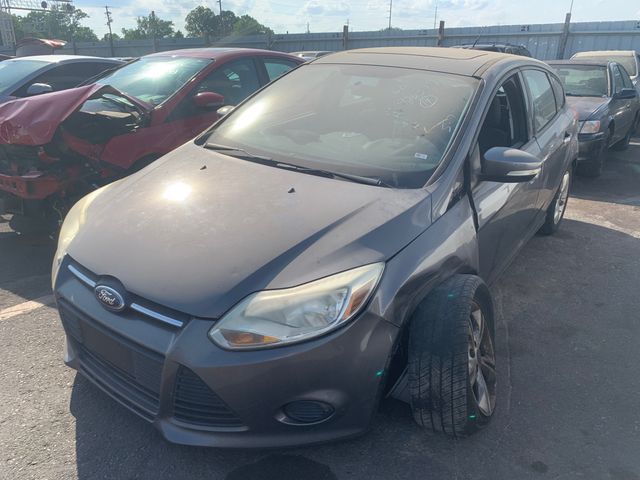 2014 FORD Focus photo 1 of 6